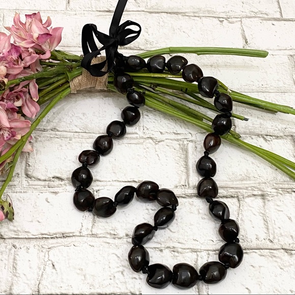 Kukui Nut HAWAIIAN Black Dark Chocolate Lei 32” Necklace - Picture 3 of 8